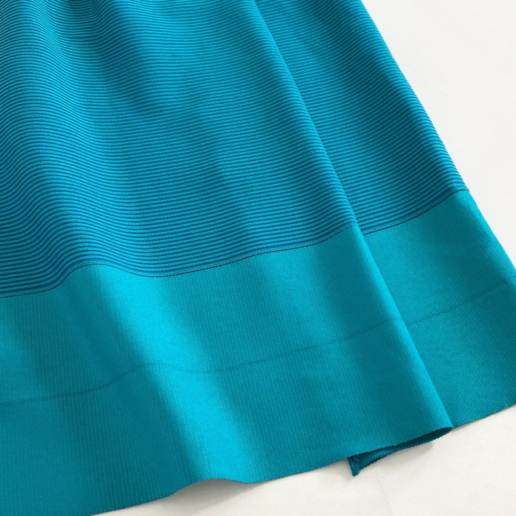 20c11 ISSEY MIYAKE イッセイミヤケ ストライプ ストレッチスカート 2 ブルー 日本製 伸縮性◎ IM54KG504 ボトムス