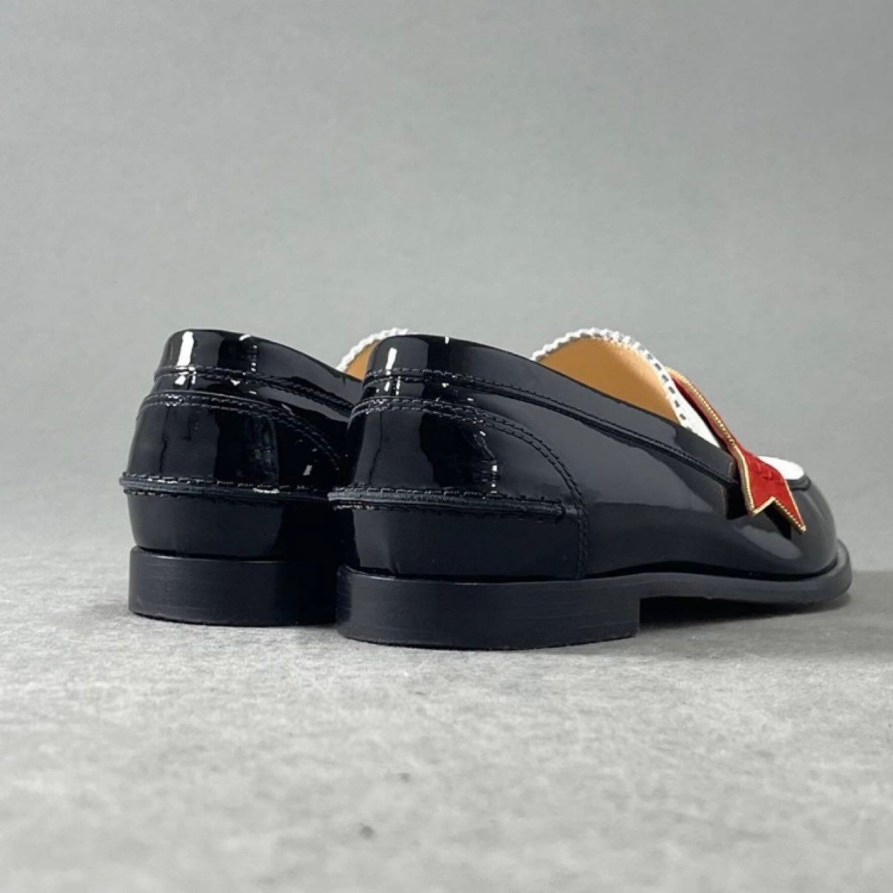 18i17 イタリア製 Christian Louboutin クリスチャンルブタン レザー コイン ローファー 革靴 シューズ 35.5 レザー レディース