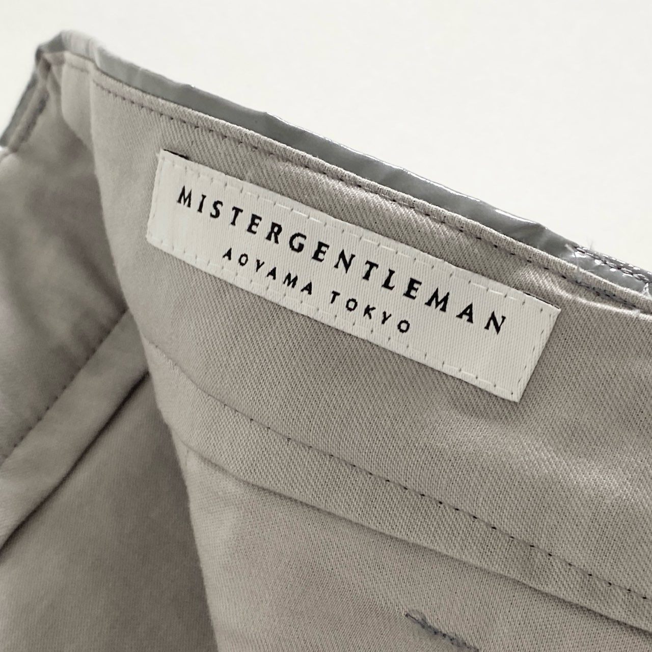 8b26 MISTERGENTLEMAN ミスタージェントルマン エナメルパンツ ロングパンツ M グレー MGT-TR21 ボトムス メンズ