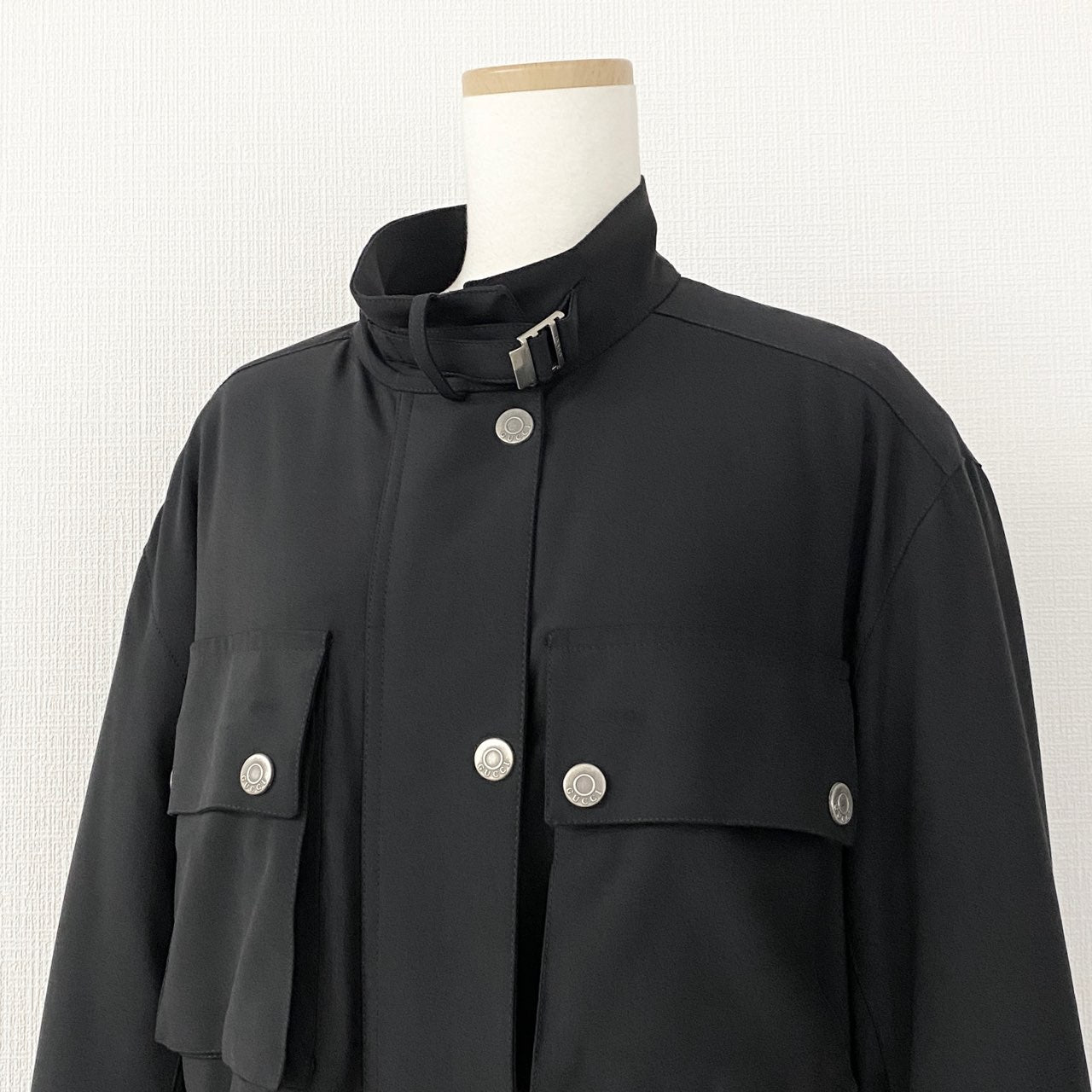 60L8《伊製》GUCCI グッチ 中綿コート ロングコート アウター 40(L相当)ブラック ロゴボタン レディース