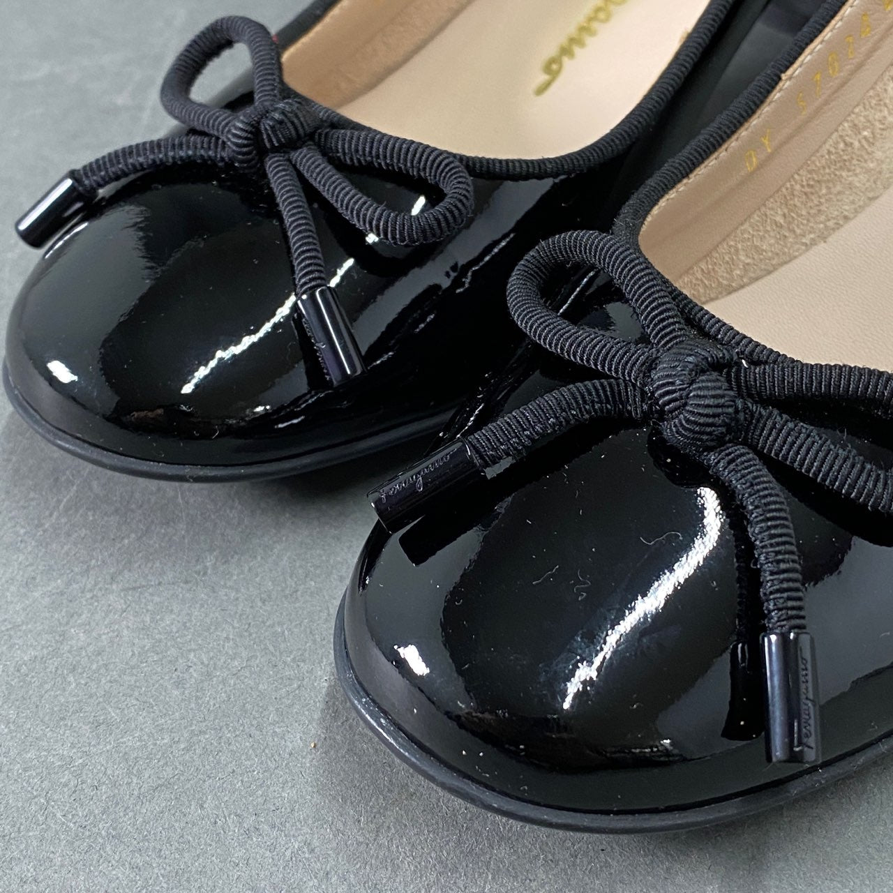 1L7 Salvatore Ferragamo サルヴァトーレ フェラガモ パテントリボンパンプス 5 ブラック パテントレザー チャンキーヒール ロープ