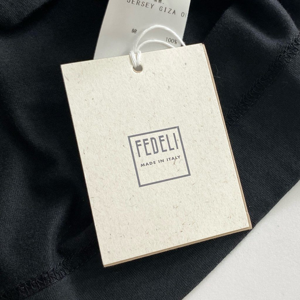 51b25 《極美品》 タグ付き FEDELI フェデーリ オーガニックコットンTシャツ 52 ブラック Vネック カットソー インナー TEE イタリア製