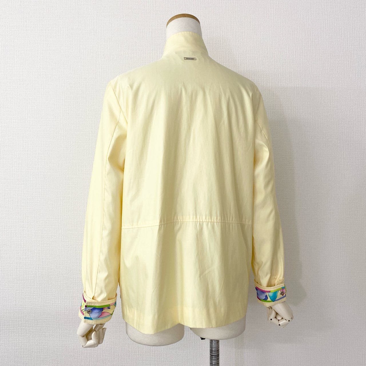 15c20 LEONARD SPORT レオナール スポーツ 日本製 0595562 ナイロンジャケット 羽織 花柄プリント 40 イエロー MADE IN JAPAN