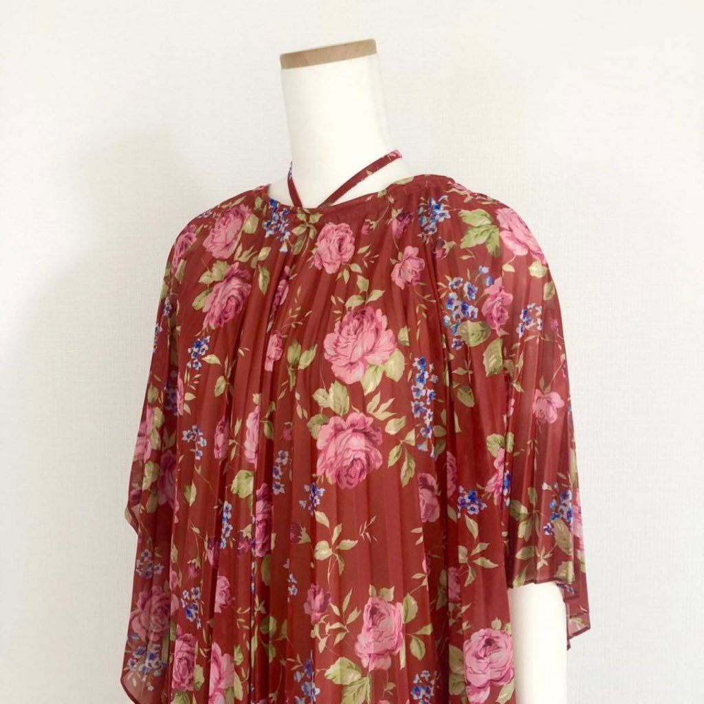 29i27 《未使用》 BALENCIAGA バレンシアガ 17SS デムナ期 シルク100% 花柄ワンピース F34 レッド ドレス ドルマン 総柄