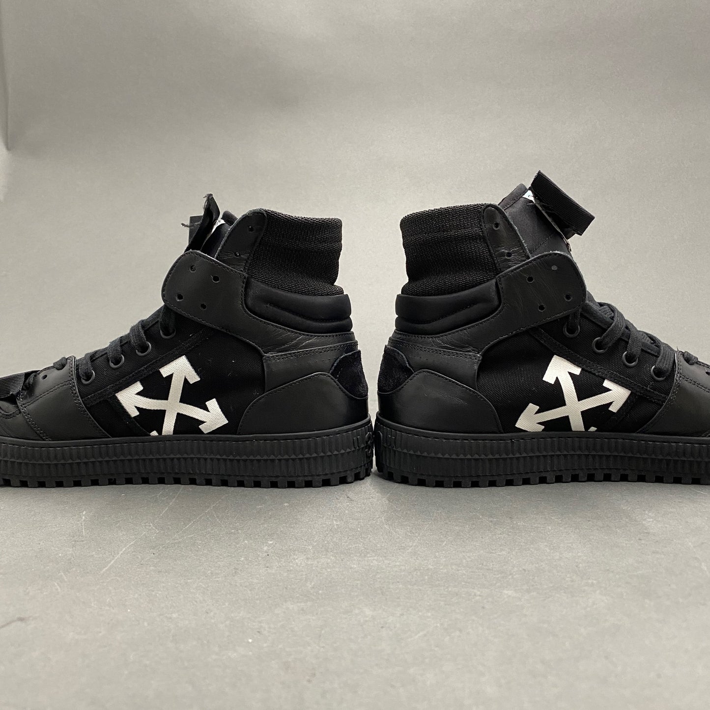 2k14《美品》Off-White オフホワイト Off Court 3.0 ハイカットスニーカー 43 28cm相当 ブラック メンズ