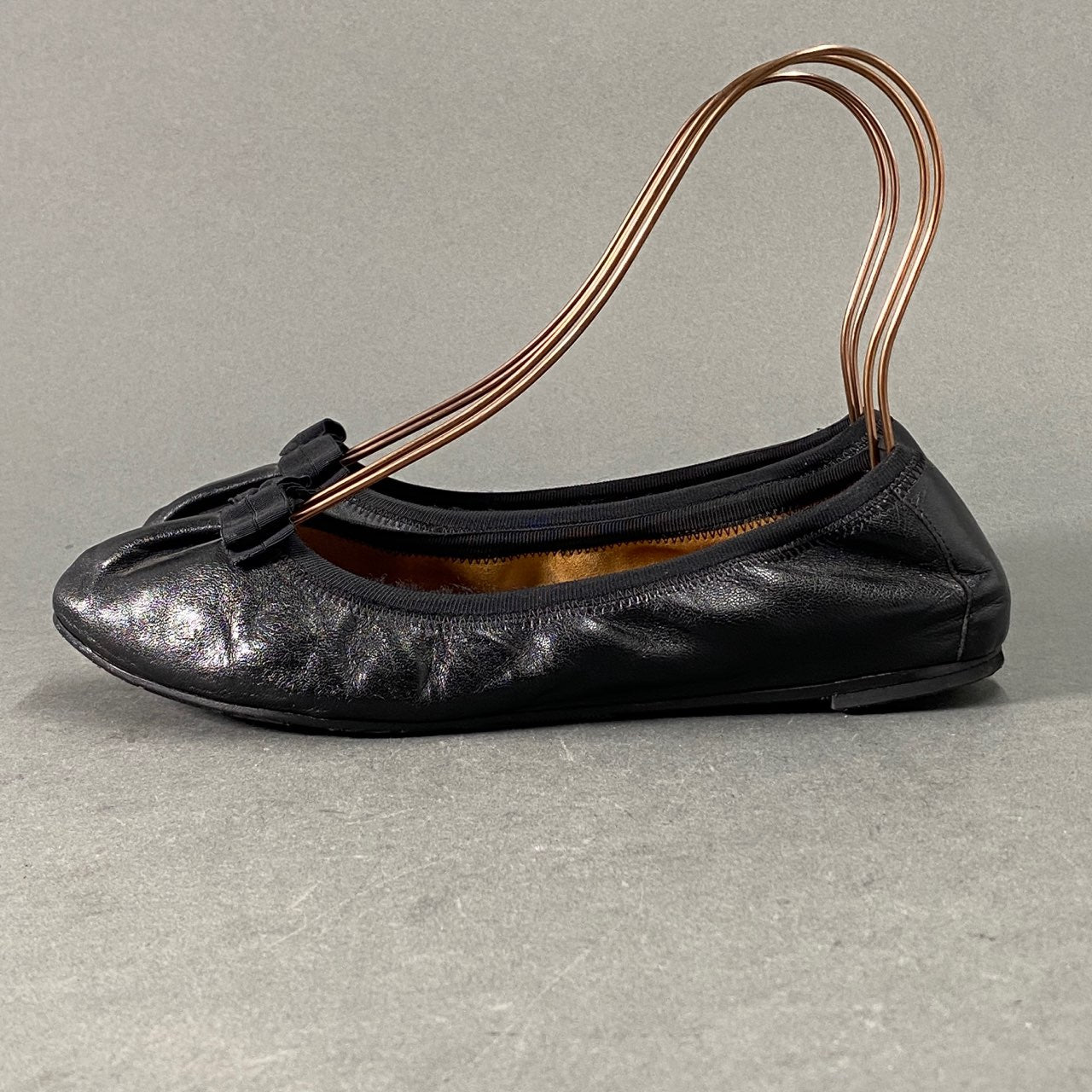 2L26 《美品》 Salvatore Ferragamo サルヴァトーレ フェラガモ MY JOY ヴァラリボン バレエシューズ 7 1/2 ブラック レザー フラットシューズ イタリア製