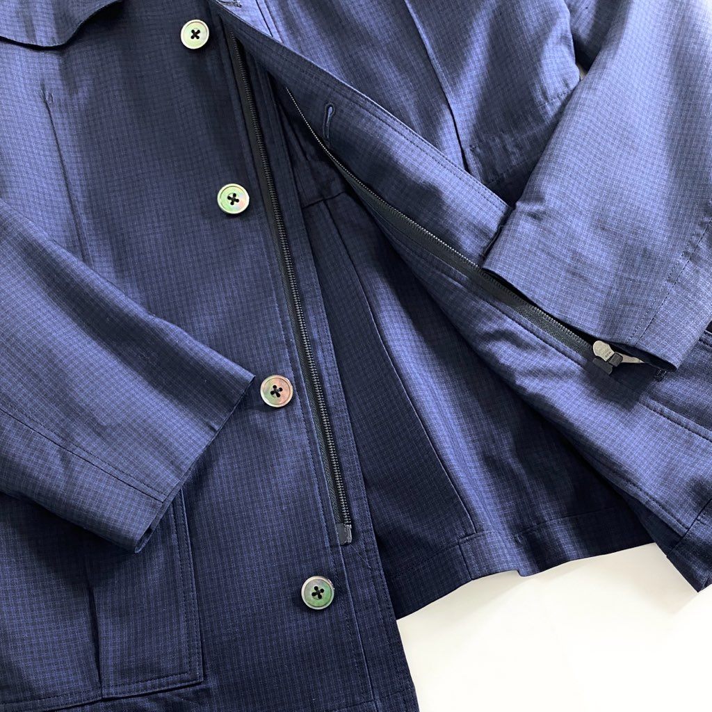 57b12-2 《美品》 大きいサイズ LANVIN COLLECTION ランバン コレクション スタンドカラージャケット ブルゾン 収納フード付き サイズ50 ネイビー シルク100% メンズ