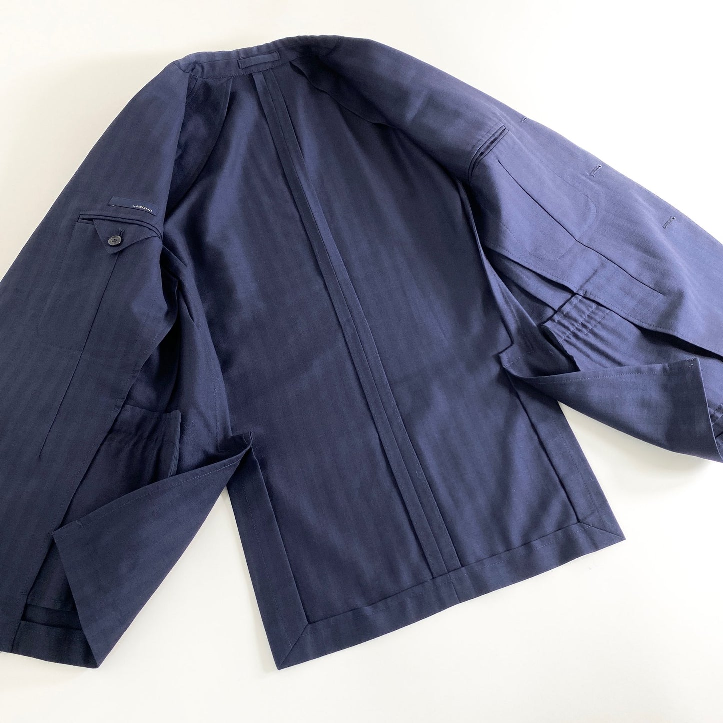 27A26 イタリア製 LARDINI ラルディーニ シングルスーツ セットアップ ストライプスーツ ビジネス JG32801AQ 46 ネイビー ストライプ ウール100% メンズ 男性用