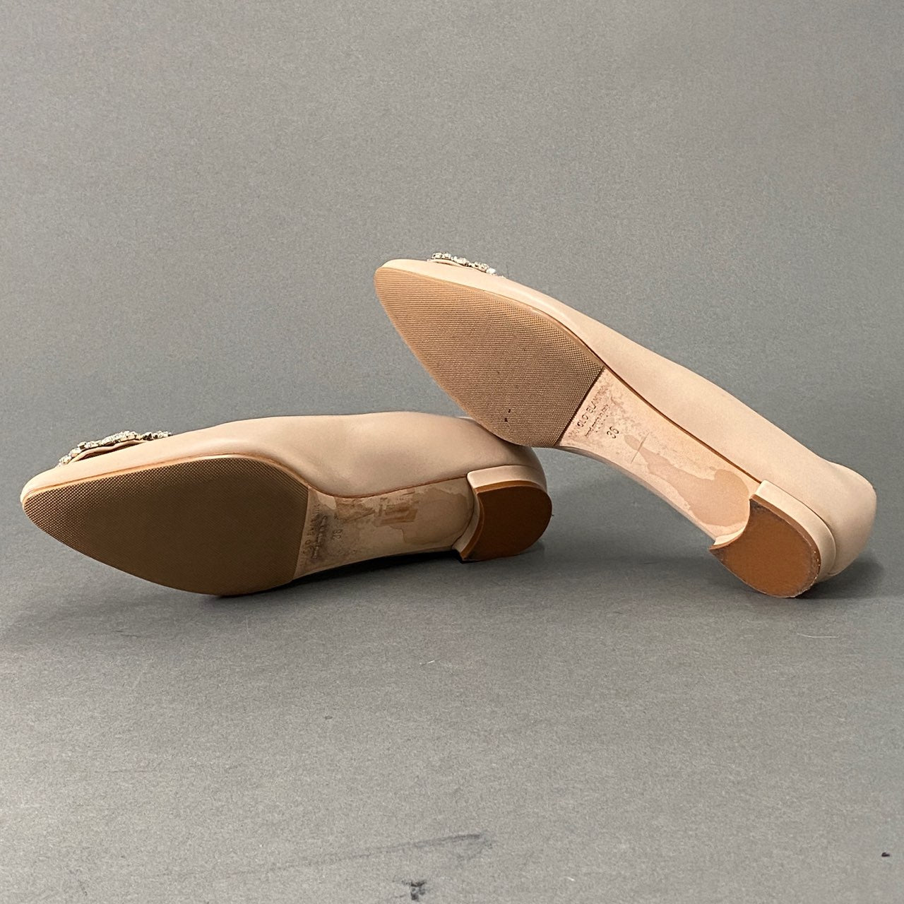 1L10 MANOLO BLAHNIK マノロブラニク HANGISI ハンギシ フラットシューズ 36(23cm相当) ピンク レザー シューズ ビジュー