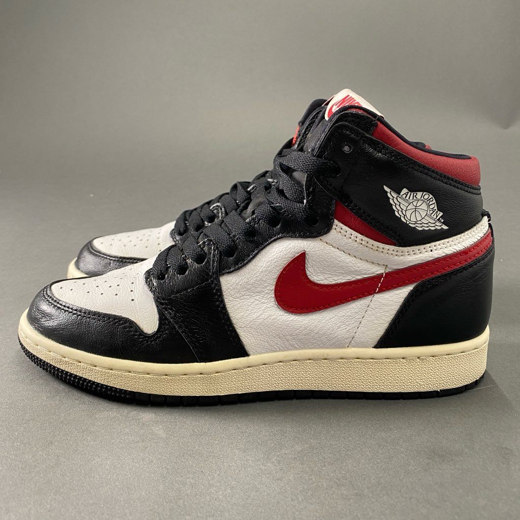 4b24 NIKE ナイキ AIR JORDAN 1 RETRO HI OG GS ナイキエアジョーダンレトロハイ ハイカットスニーカー 575441-061 24 ブラック レディース