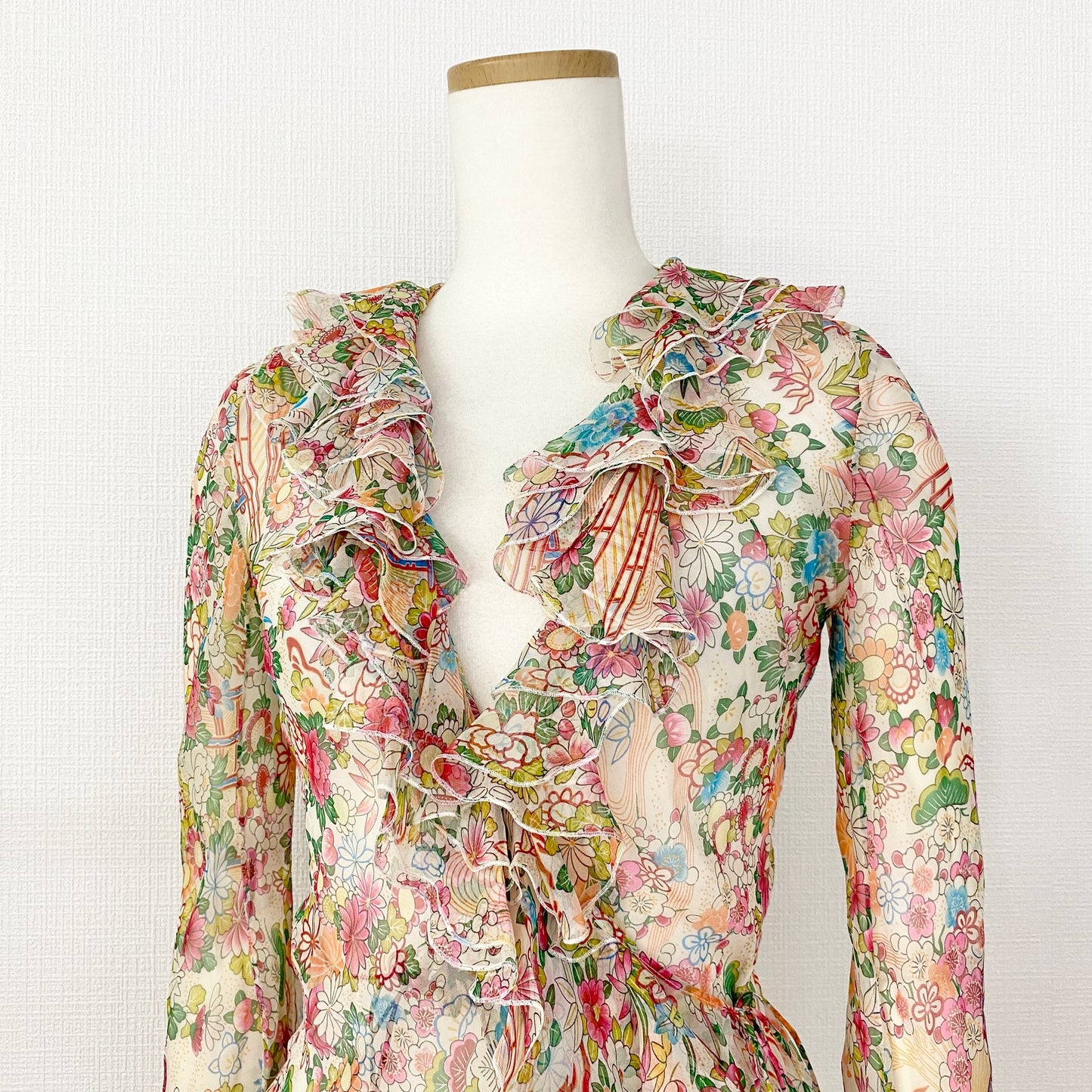12L2《美品》フランス製 Christian Dior クリスチャン ディオール シルク100% フラワーシアーフリルブラウス 36 ピンク