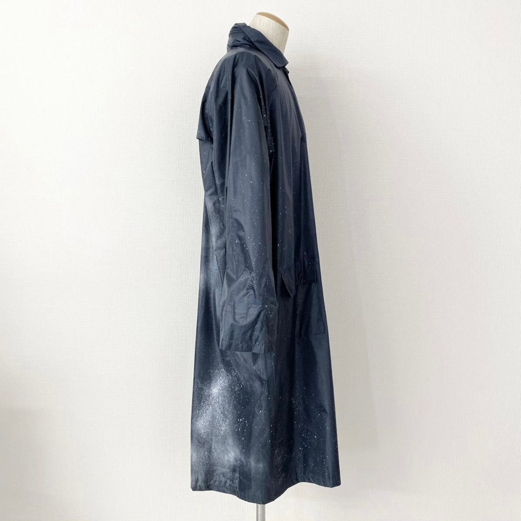 27h27 Zepanese Club ゼパニーズクラブ レインコート rain coat ペイント加工 総柄 フード ロングコート Lサイズ メンズ 弾採用 ネイビー