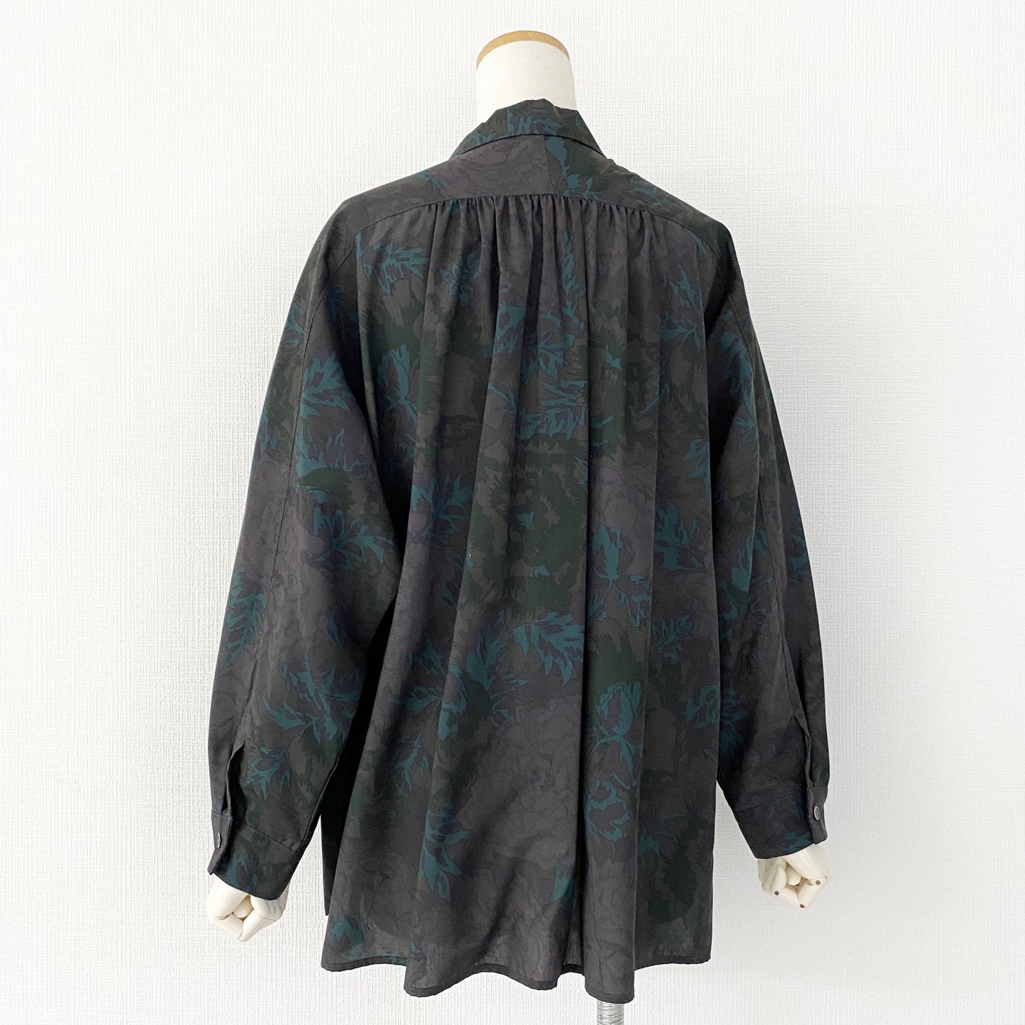 45a31 《美品》 Y's for living ワイズフォーリビング 長袖シャツ ブラウス ドルマンスリーブ グリーン 花柄 ポリエステル100% レディース 女性用
