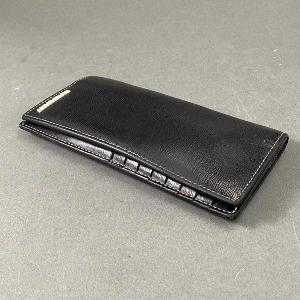 3j22 BURBERRY バーバリー ロングウォレット 長財布 札入れ レザー 本革 ロゴ ラバー メンズ レディース ユニセックス ブラック 服飾小物