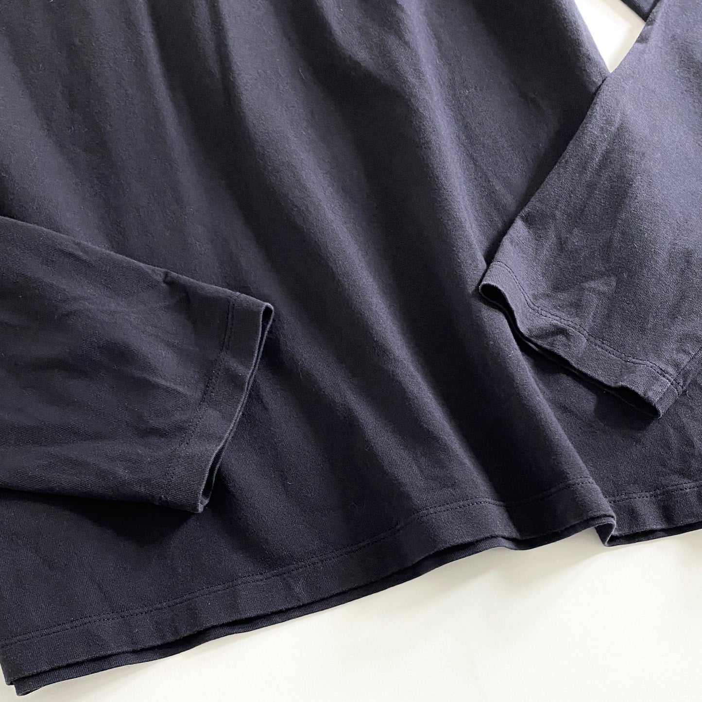 38a28 MONCLER モンクレール トルコ製 ロゴワッペン 長袖Tシャツ カットソー クルーネック ロングスリーブ プルオーバー F10918D70120 Lサイズ ブラック コットン