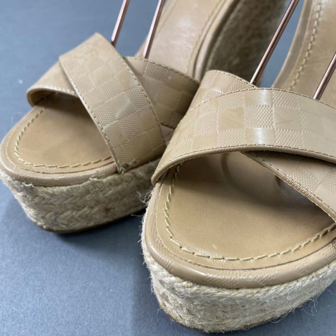 11a21 イタリア製 LOUIS VUITTON ルイヴィトン ダミエ ウェッジソール サンダル パンプス ストラップ サイズ35.5 ベージュ レディース