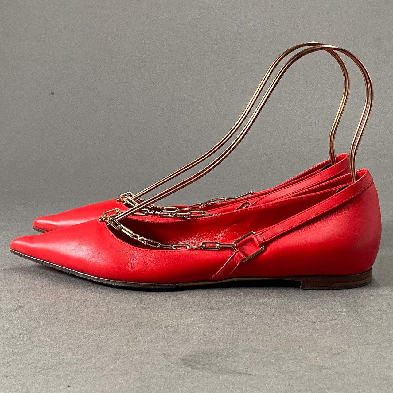2L26 VALENTINO GARAVANI ヴァレンティノ ガラヴァーニ ゴールドチェーン フラットシューズ 38 レッド レザー シューズ イタリア製