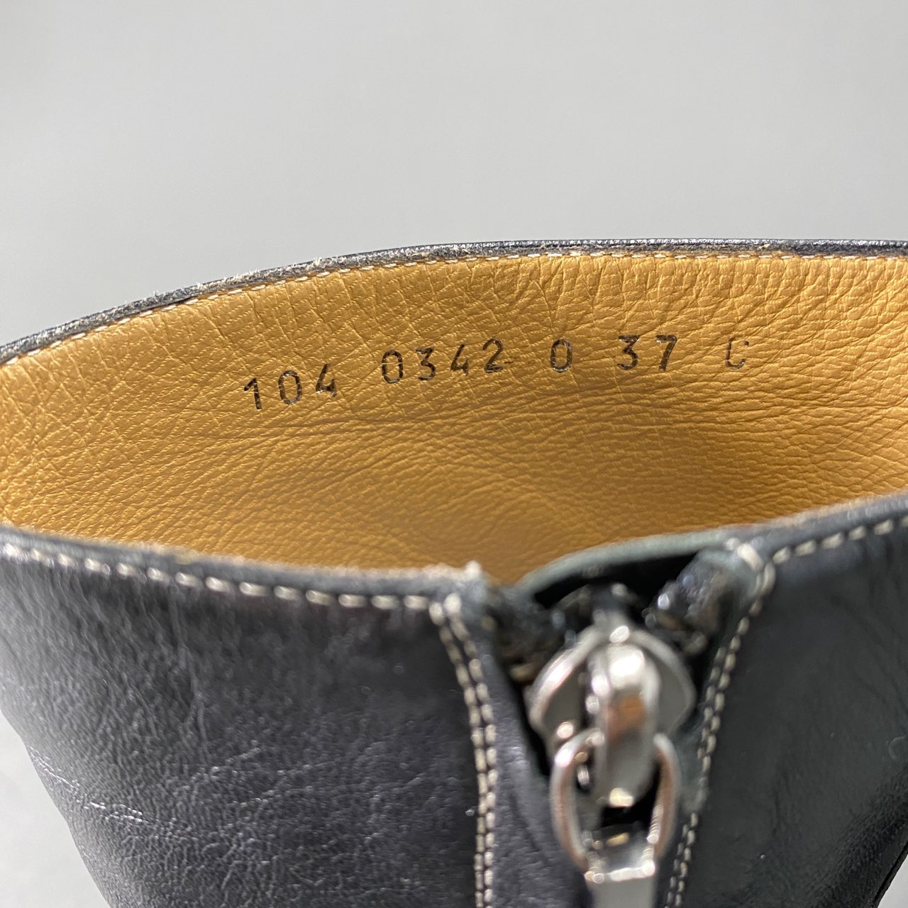 1L5《伊製》GUCCI グッチ 37C(24cm相当)ブラック レザーブーツ チャンキーヒールブーツ サイドジップ レディース