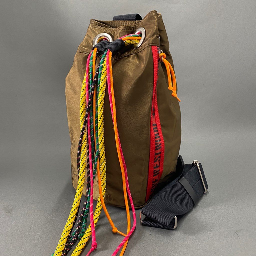 Ab8 《美品》 Vivienne Westwood ヴィヴィアン ウエストウッド ヒロープ ワンショルダーバッグ カーキ 日本製 ボディバッグ