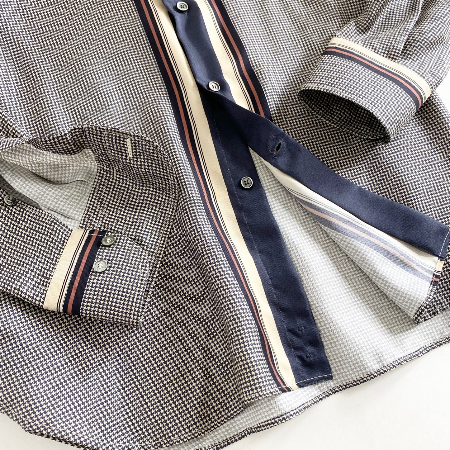 33L14 イタリア製 VALENTINO ヴァレンティノ 千鳥しシルクシャツ 40 ブラック ベージュ silk100% 長袖 SHIRT ストライプ