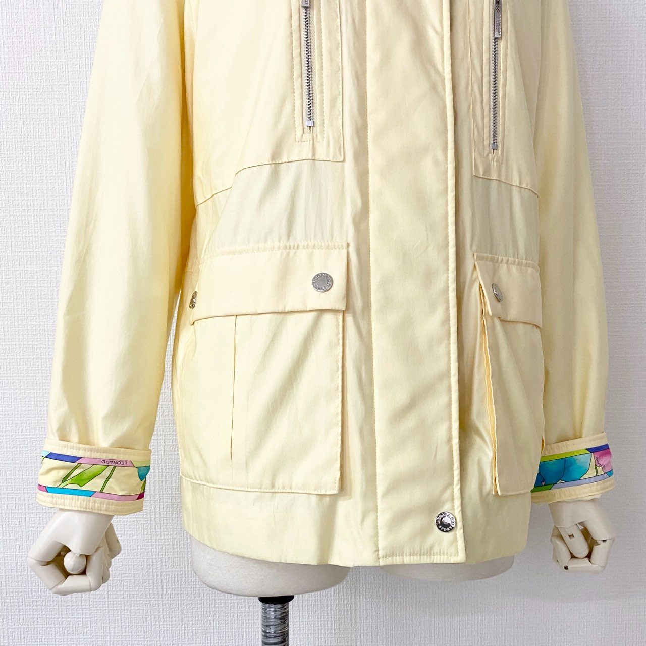 15c20 LEONARD SPORT レオナール スポーツ 日本製 0595562 ナイロンジャケット 羽織 花柄プリント 40 イエロー MADE IN JAPAN