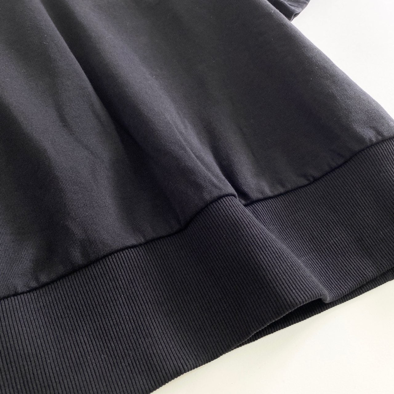 64L7《美品》DIESEL ディーゼル スウェットTシャツ M《180》 ブラック 半袖 カットソー バーコード