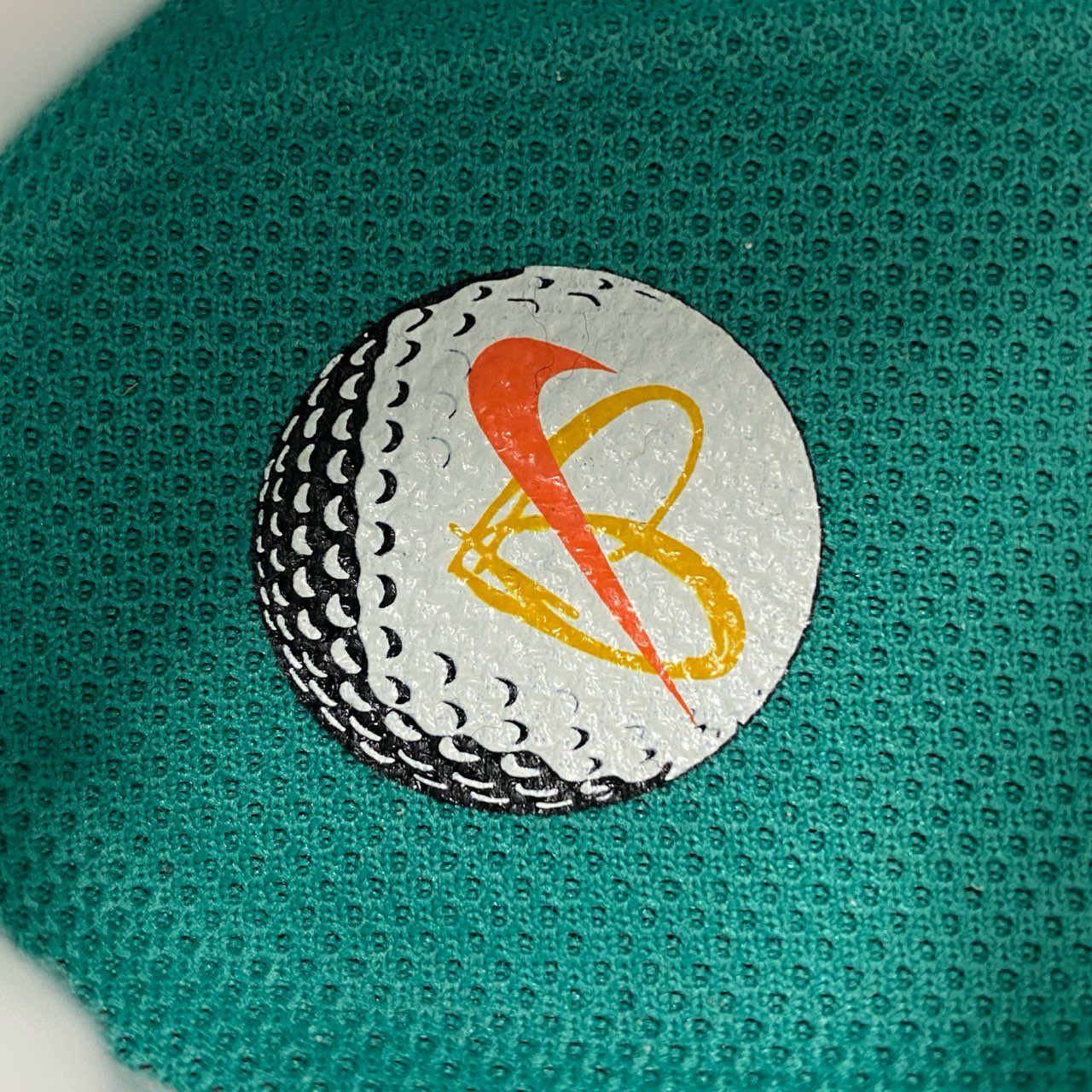 5c8 《美品》 NIKE ナイキ CJ0563-200 AIR MAX 97 GOLF NRG エアマックス97 ゴルフ 26cm ホワイト グリーン ベージュ オレンジ