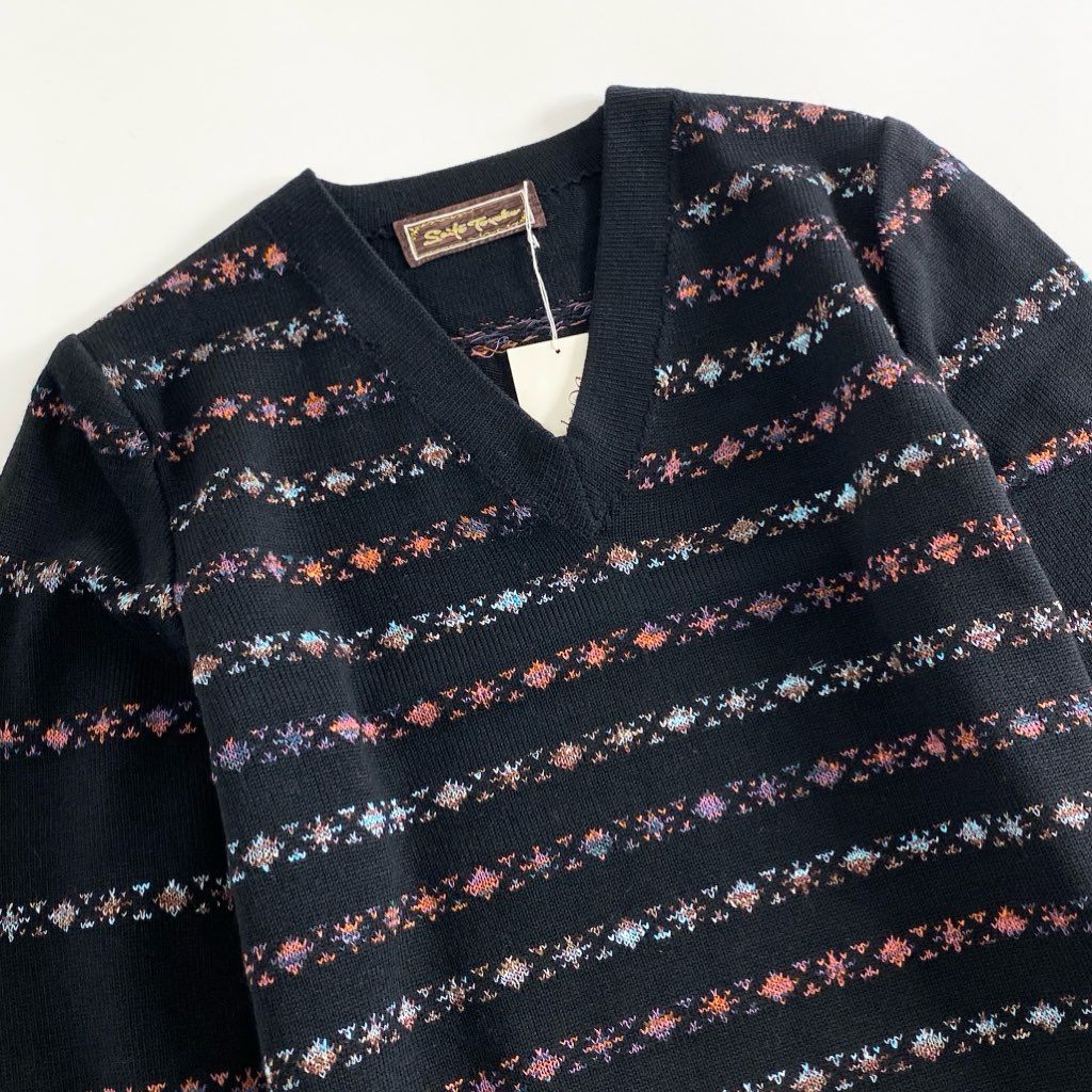 71c10 《極美品》 定価¥72,000 SAITO TOYOKO サイトウトヨコ 斎藤豊子 Vネック ボーダーニットセーター ブラック スウェット タグ付き