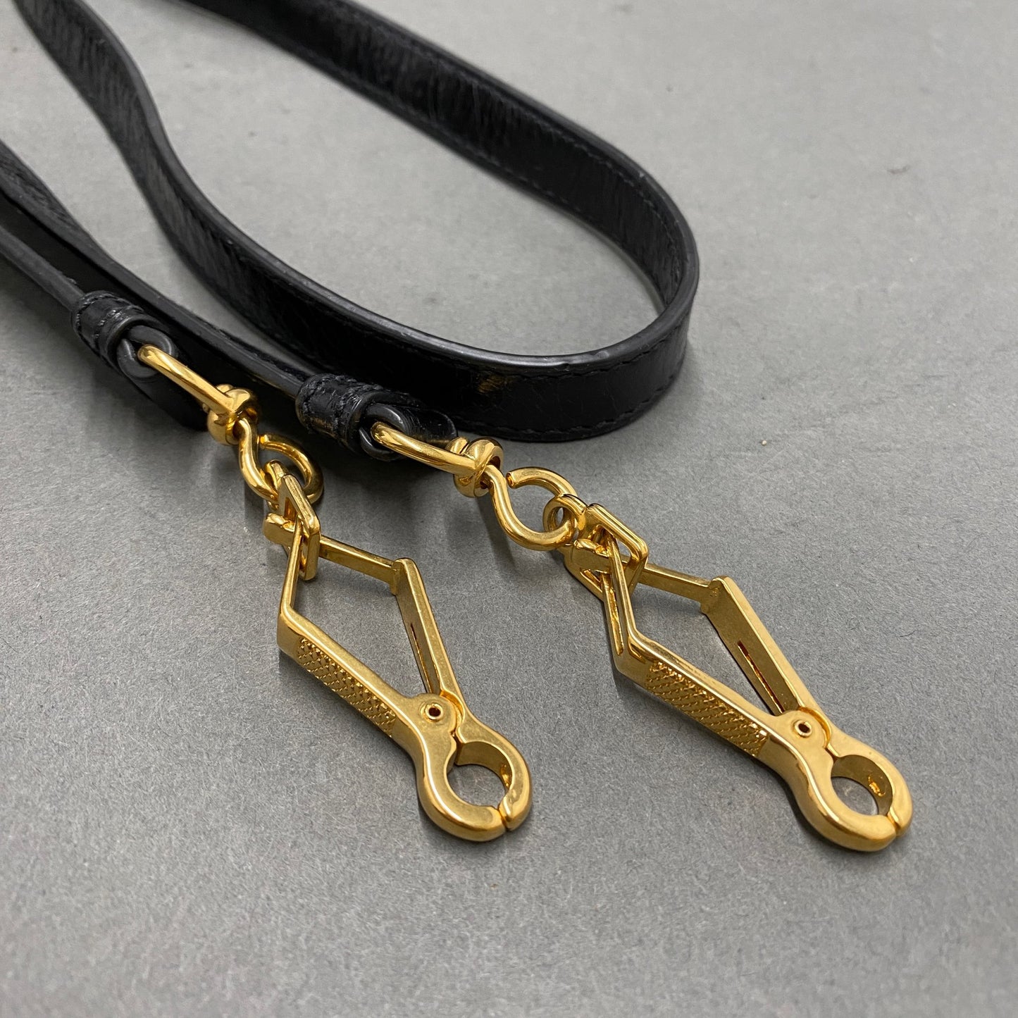 A1k14 miu miu ミュウミュウ 2WAY クラックレザー ショルダーバッグ ブラック ハンドバッグ ゴールドリング