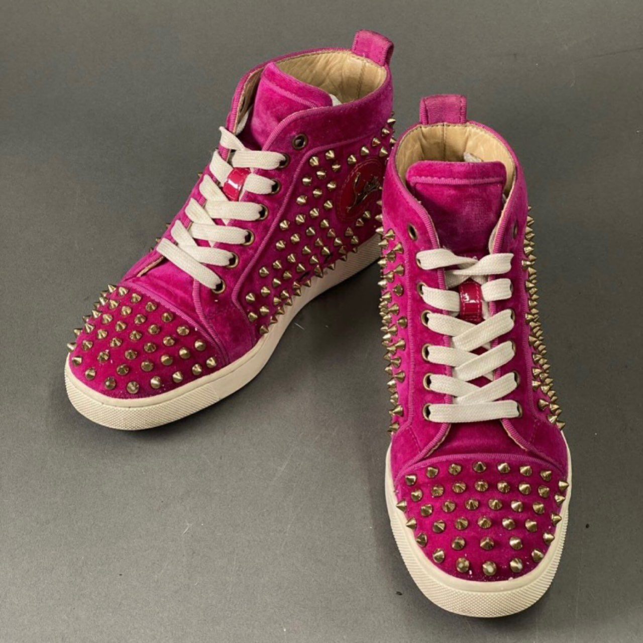 2j20 Christian Louboutin クリスチャンルブタン スタッズ ベロア ハイカットスニーカー 35 1/2 ピンク パープル シューズ