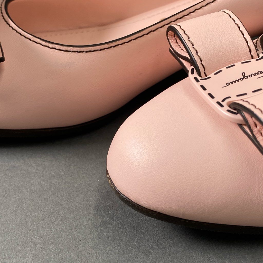 6b29 《美品》 Salvatore Ferragamo サルヴァトーレ フェラガモ VARA STITCH ヴァラ ステッチ リボンパンプス 6 1/2 ライトピンク レザー イタリア製 シューズ