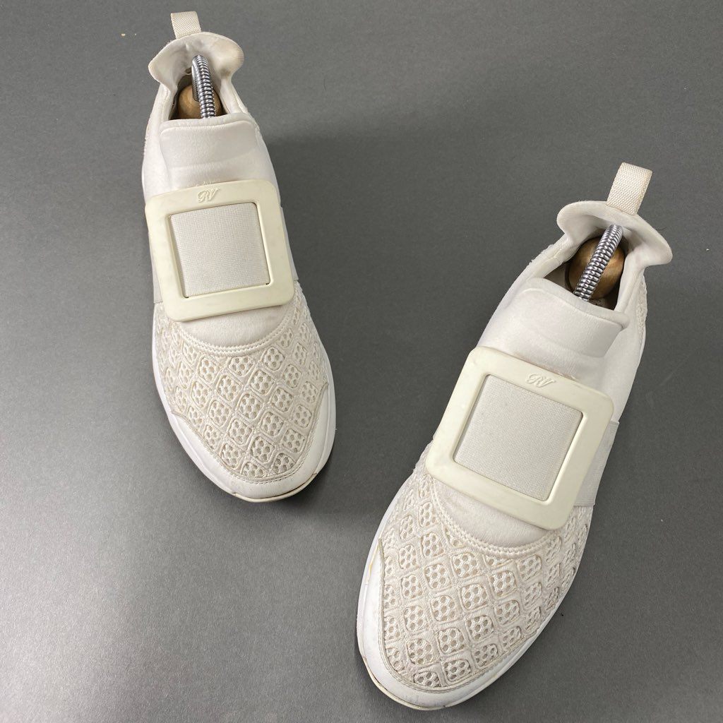 4b24 イタリア製 ROGER VIVIER ロジェヴィヴィエ スニーカー メッシュ バックル シューズ 37 1/2 ホワイト レディース