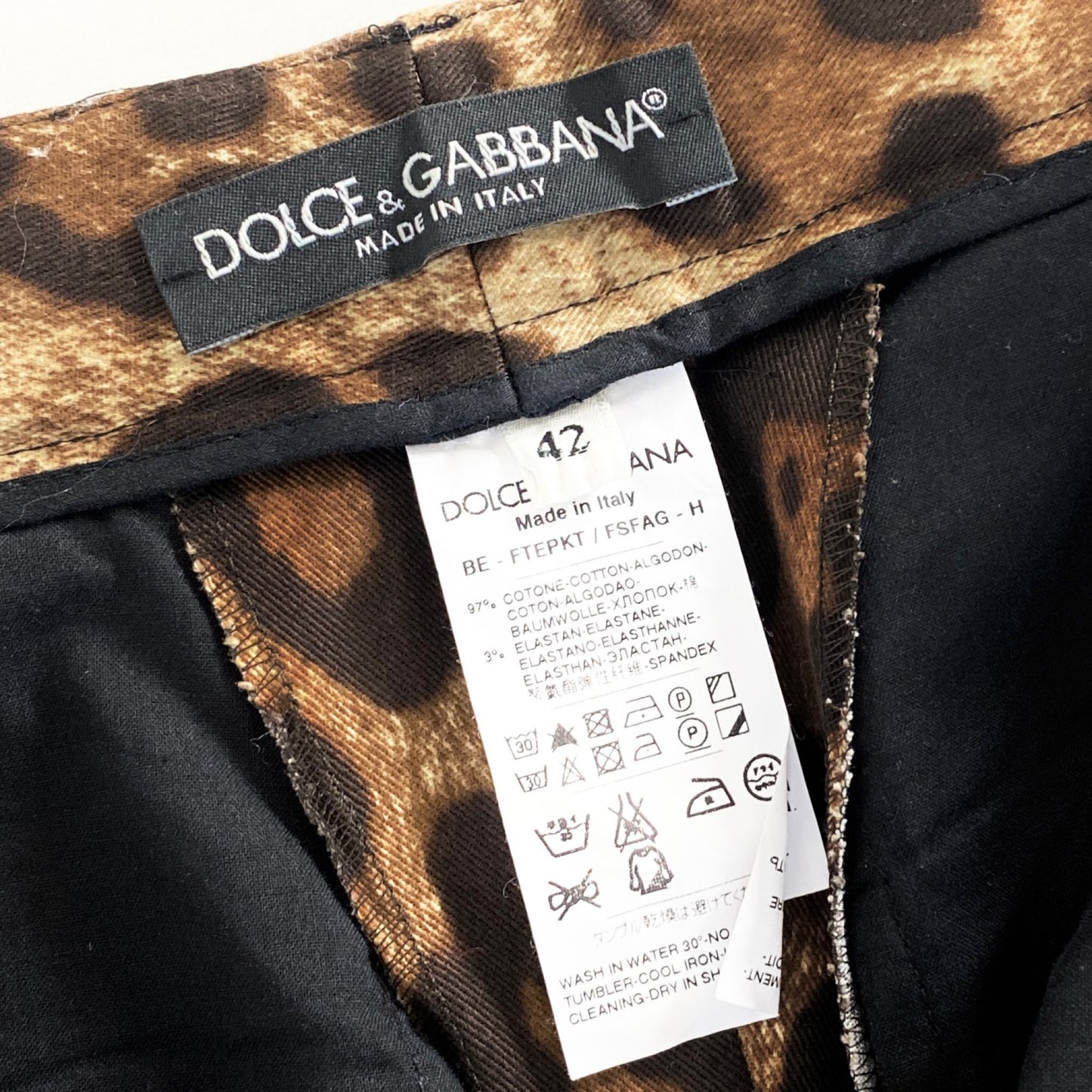 47a31 《美品》 DOLCU&GABANNA ドルチェアンドガッバーナ ショートパンツ ハーフパンツ サイズ42 ブラウン系 レオパード柄 レオパード
