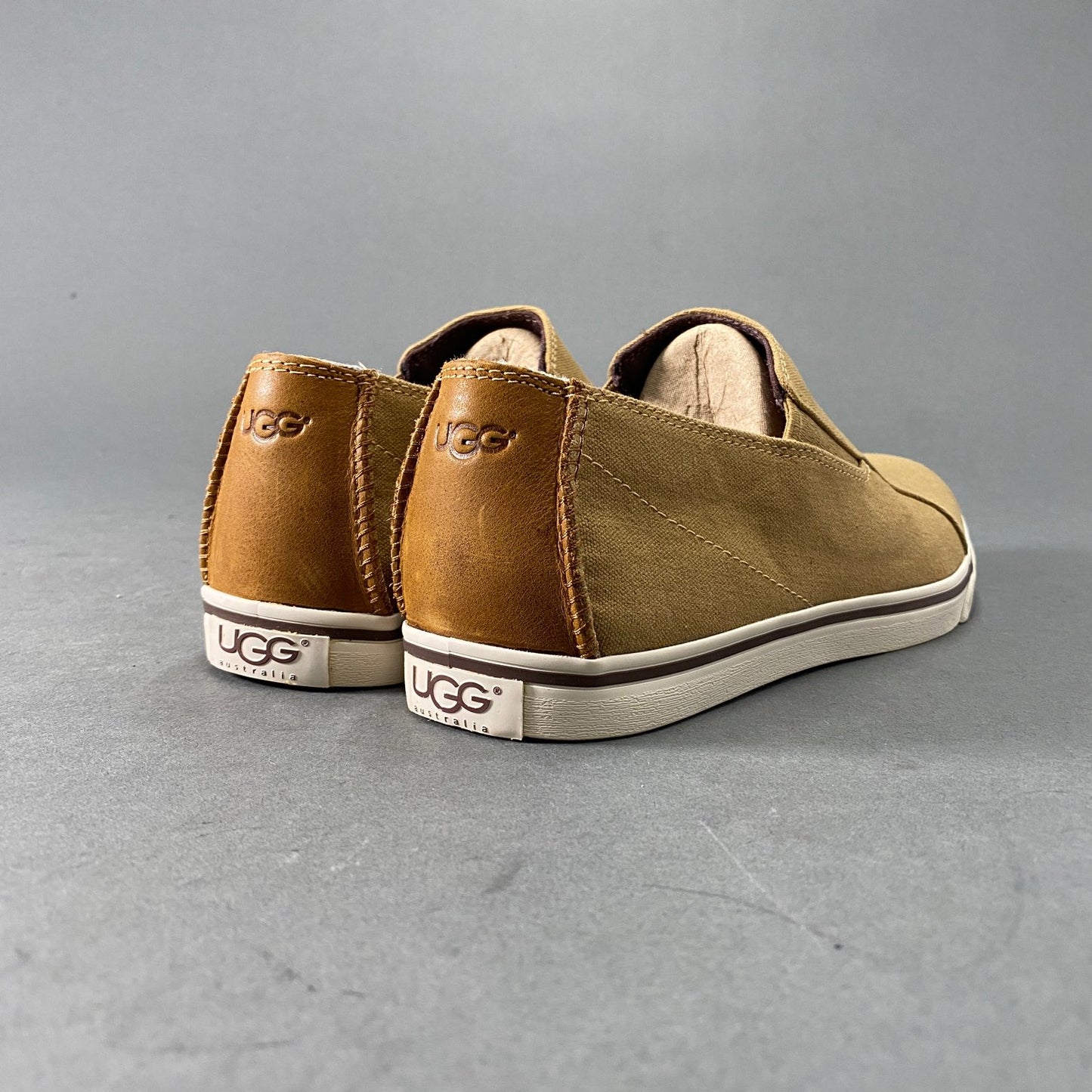 3L23 UGG アグ M BRACKEN CANVAS スリッポン スニーカー 27cm ベージュ キャンバス シューズ ボア レザー 箱有り