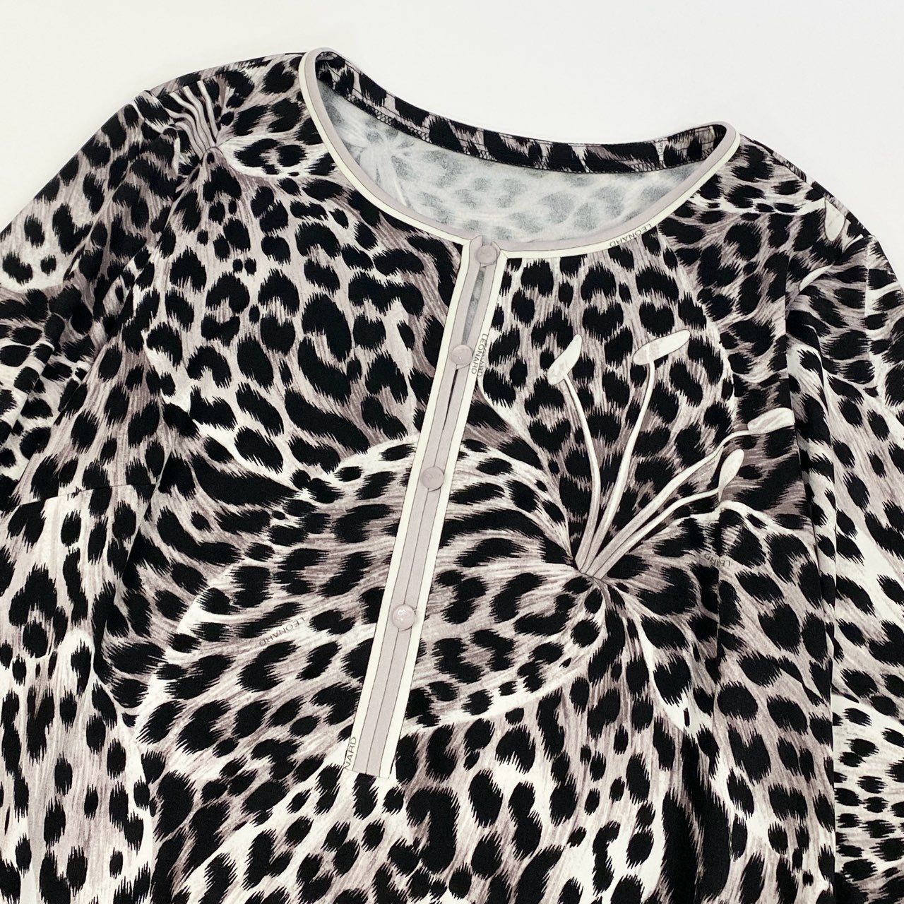 69k7  LEONARD レオナール  チュニックワンピース 7分袖 総柄 フラワーモチーフ カンカン素材 レディース 女性用 L マルチカラーo07t