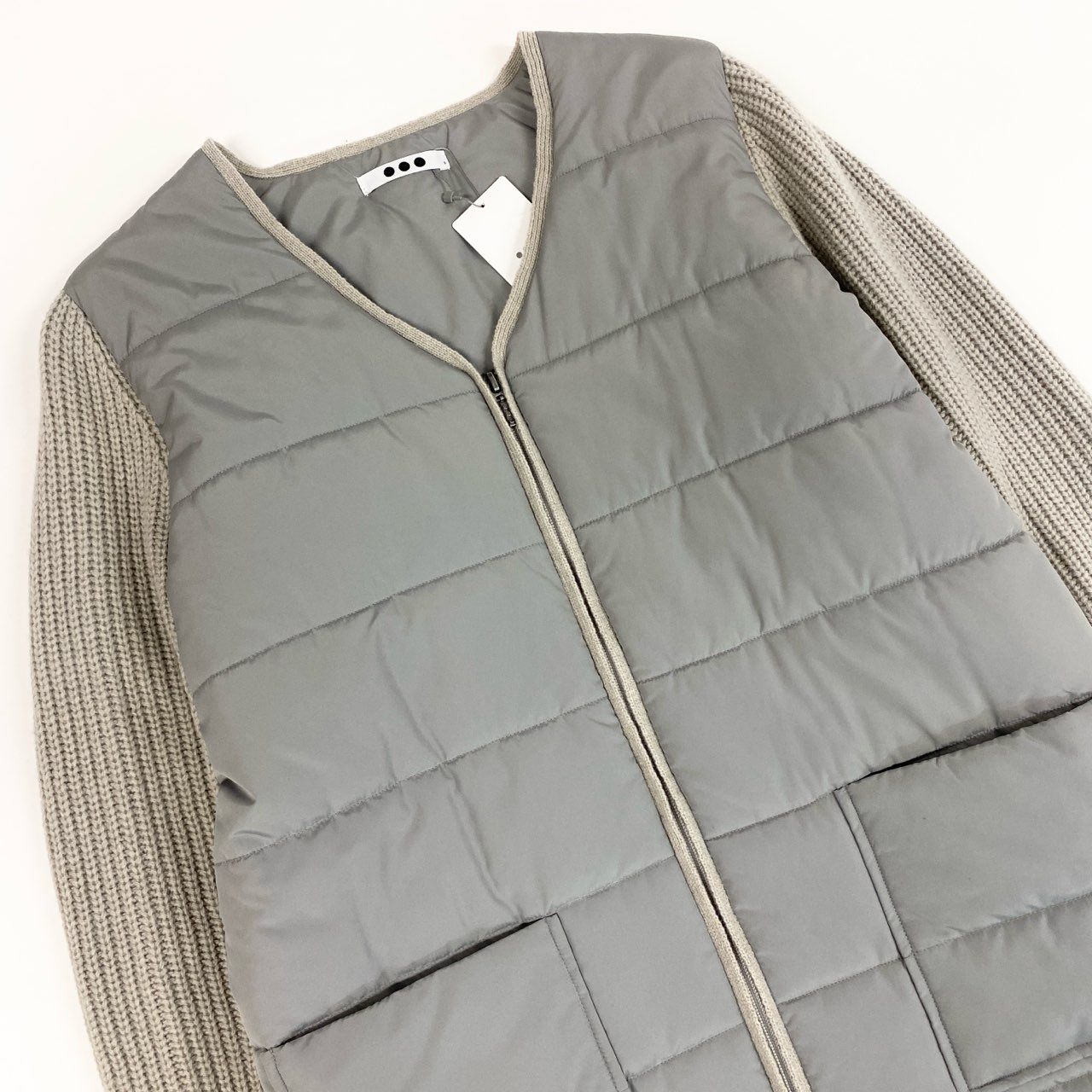 48a19【新品タグ付き】three dots スリードッツ カシミヤ混 中綿パファーコート アウター サイズS グレー レディース 女性用 アウターk02i