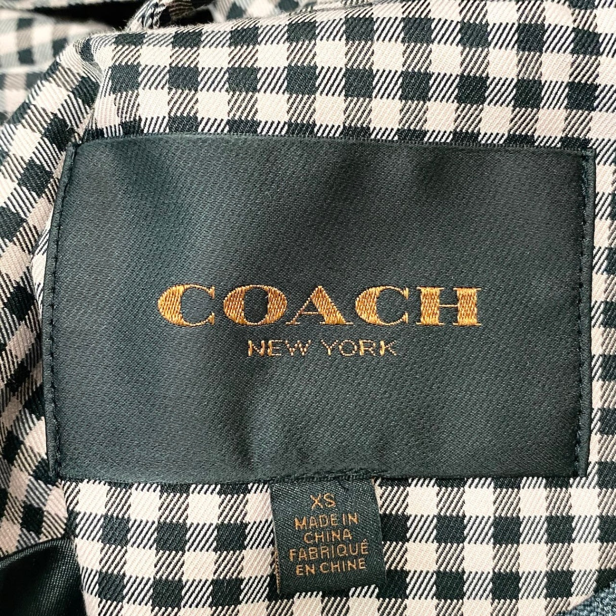 17f18【美品】 COACH コーチ トレンチコート ハーフコート ギンガムチェック 裏地シグネチャー サイズXS ブラック ピンク レディース 女性用u02t