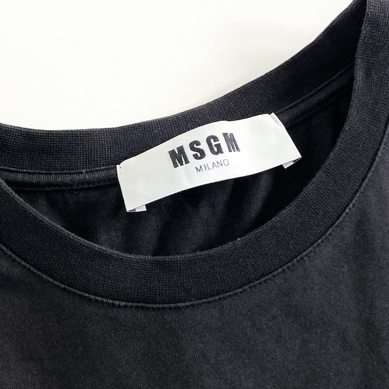 19d4 MSGM エムエスジーエム WITH GRAFFITI LOGO TEE グラフィティロゴTシャツ XS ブラック カットソー イタリア製