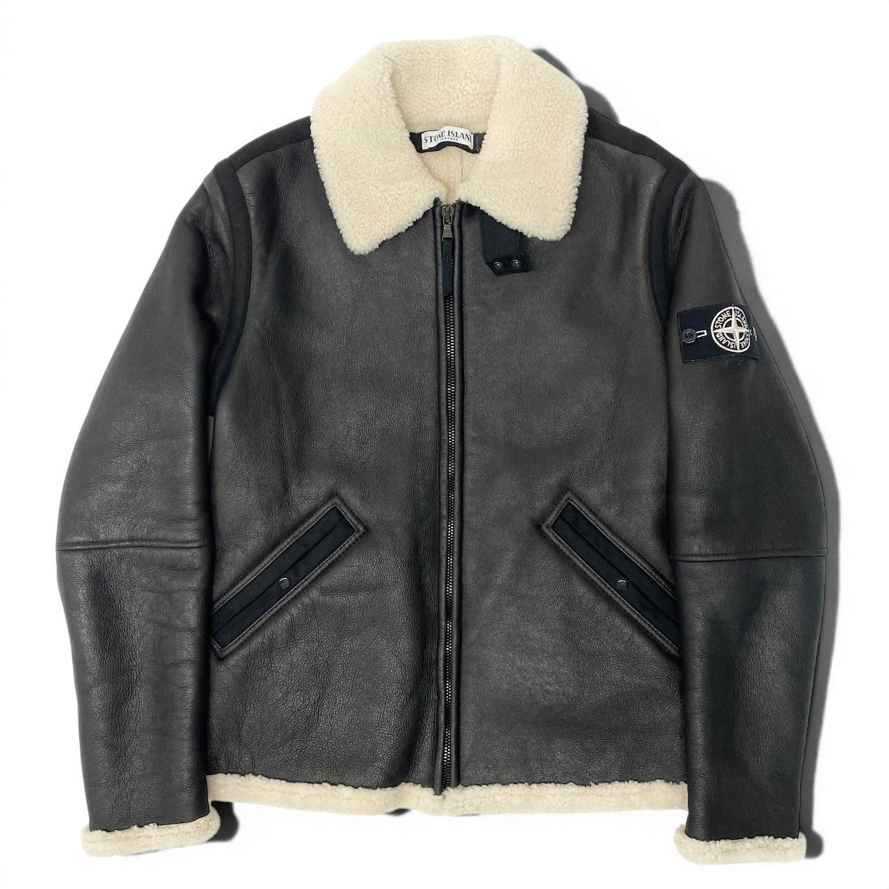 64e7【Archive】STONE ISLAND ストーンアイランド 2011AW ムートンジャケット サイズM ブラック メンズ アウターk02i