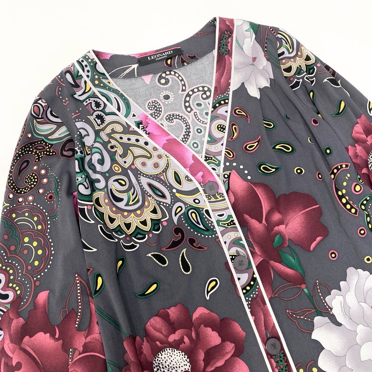 83b23 LEONARD レオナール Vネックカーディガン カンカン素材 美しいプリント チュニック丈 ストレッチ 0169219 42サイズ マルチカラー レディース 女性用u02t