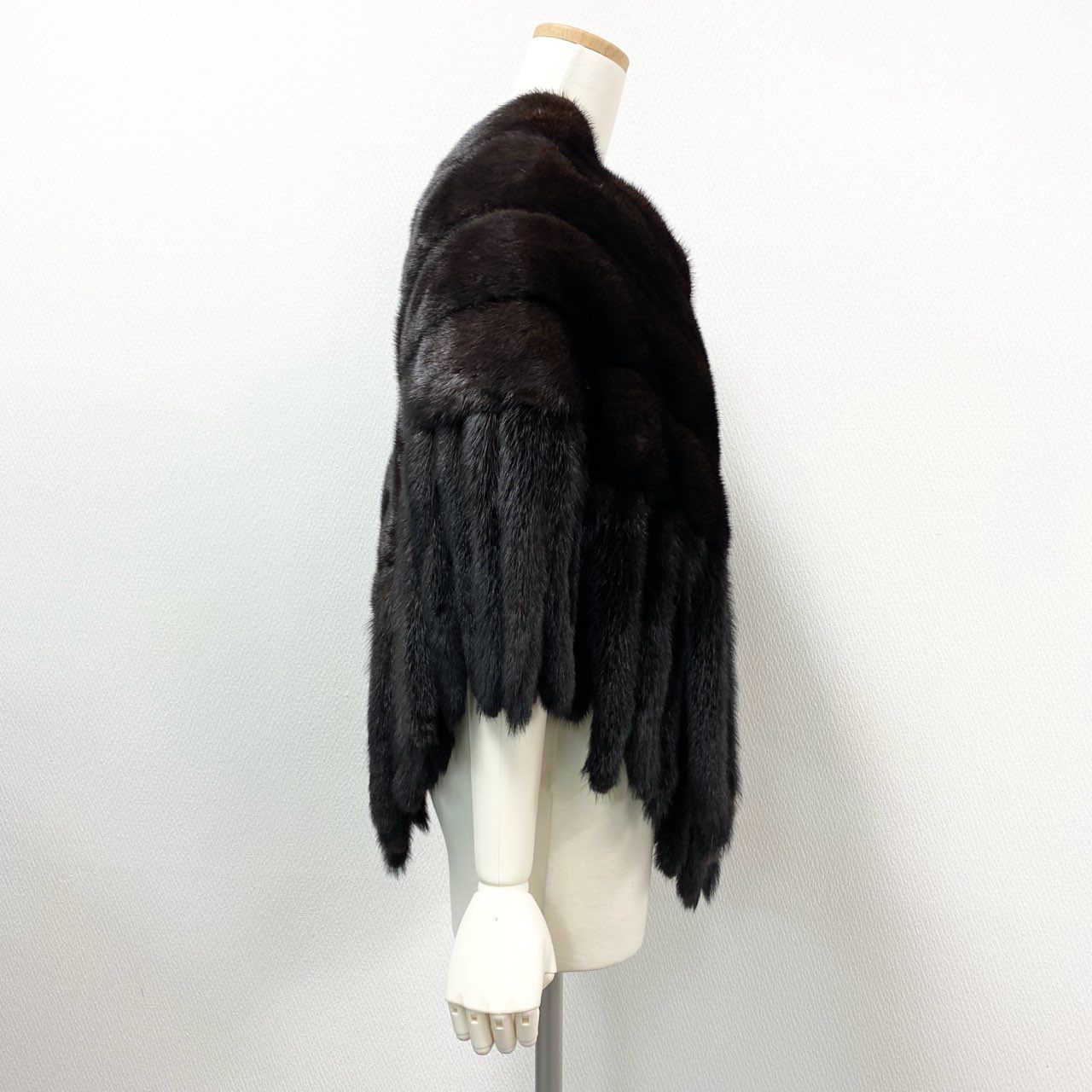 67K18 《美品》 EMBA エンバ BKACKGLAMA ブラックグラマ デミバフミンク フリンジケープ ブラウン 最高級本毛皮 コート ショール マフラー MINK FURt18r