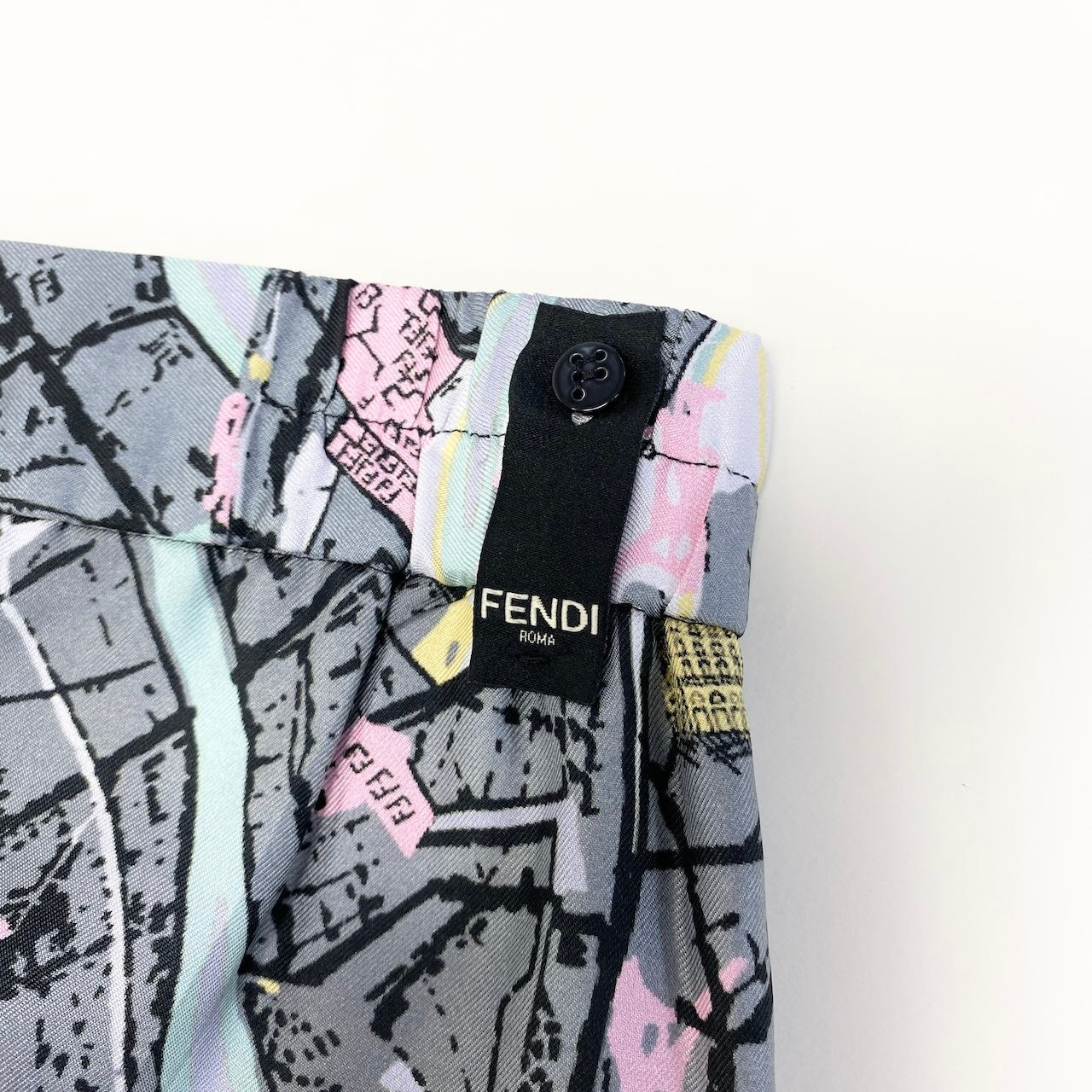 Me27 【未使用タグ付】 FENDI フェンディ イージーパンツ シルクパンツ 総柄 FB0748 A904 サイズ46 グレー系 シルク100％ メンズ 紳士服o07to07t