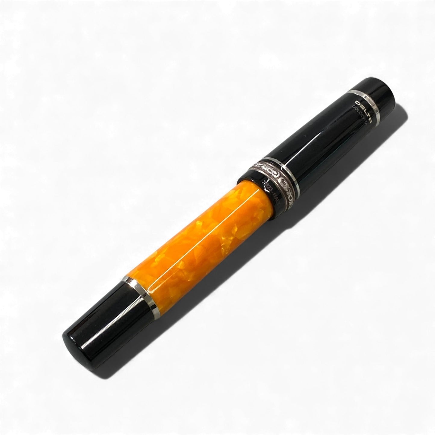 l14 DELTA デルタ dolce vita ドルチェビータ ペン先 18Kt 750 万年筆 オレンジ ブラック B 太字 予備インク有 箱付きt18r