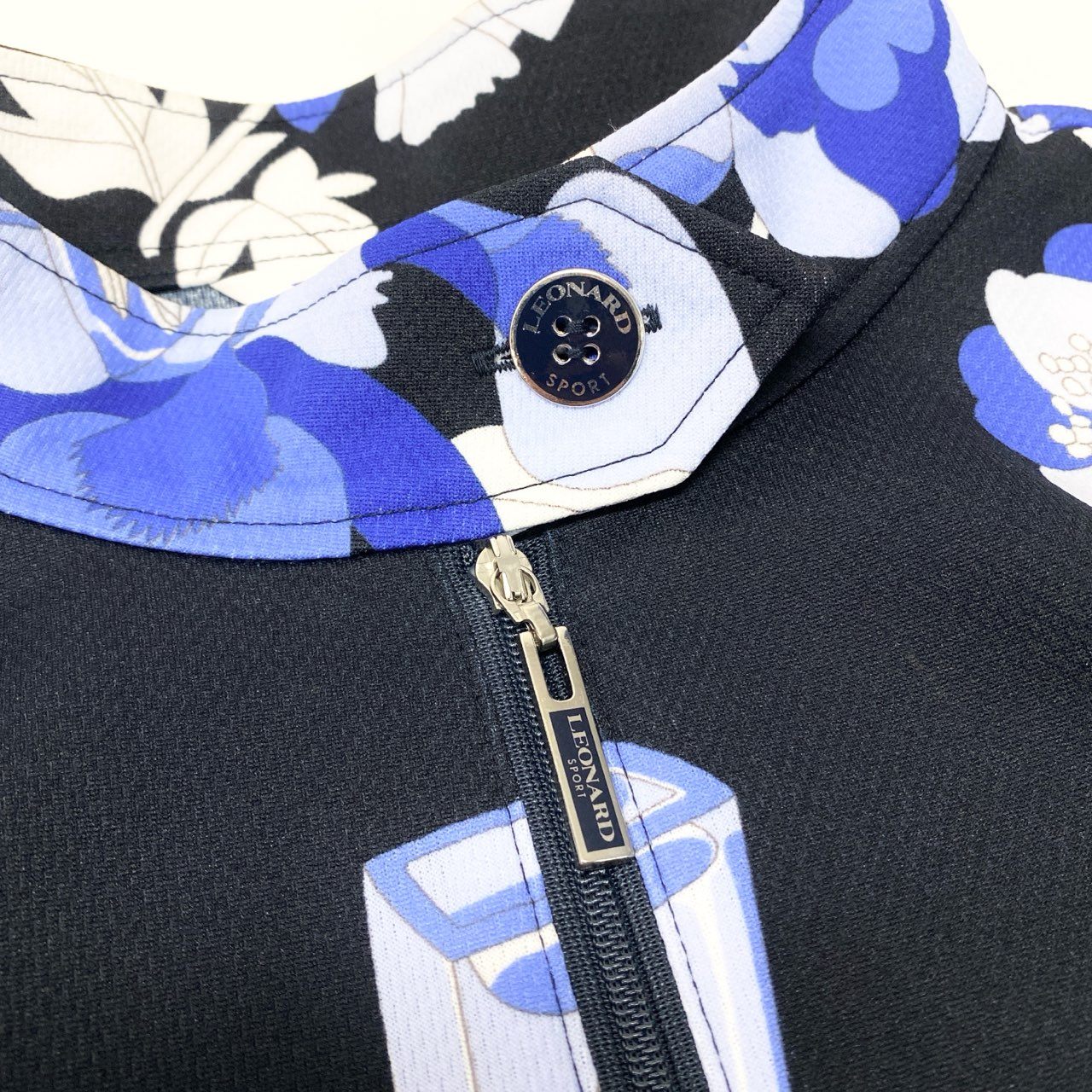 31b6 【美品】LEONARD SPORT レオナール スポーツ ジップアップジャケット ブルゾン 香水 花柄プリント 0578942 42サイズ ブラック ブルー ポリエステル100％ レディース 女性用u02t