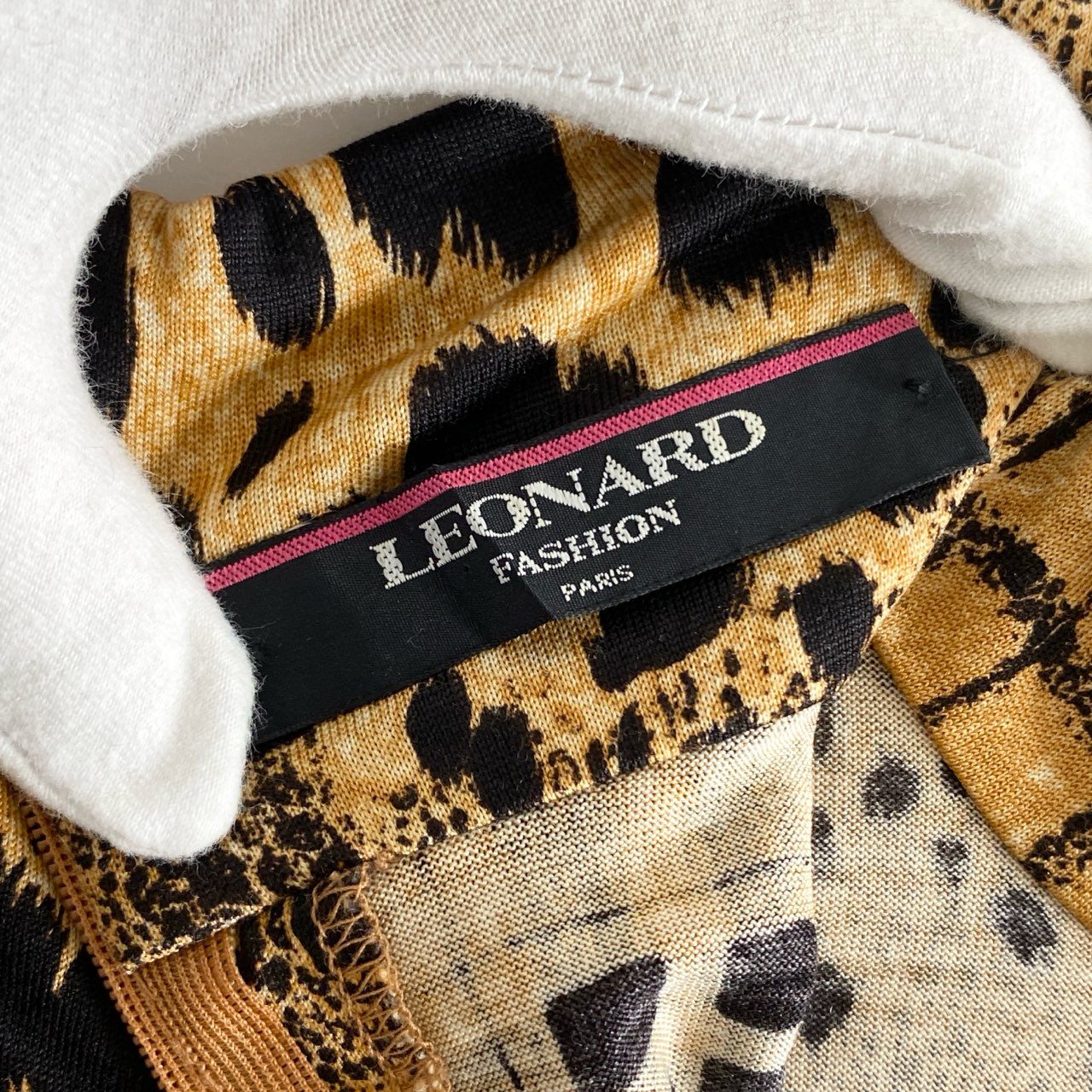 4e11 LEONARD レオナール 伸縮ストレッチ素材 ハイネック 長袖Tシャツ カットソー トップス サイズM オレンジ ブラック レディース 日本製