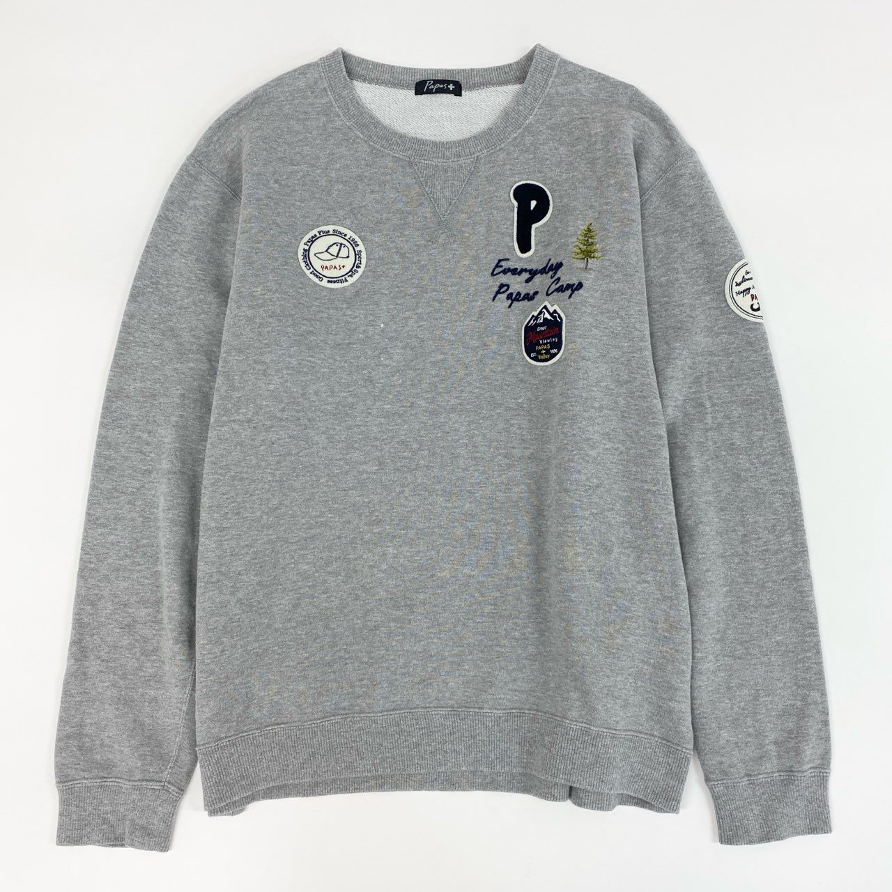 12f11 PAPAS＋ パパスプラス トレーナー クルーネック ワッペン 刺繍 メンズ トップス スウェット コットン 男性用 DO41AUTR001 L グレー