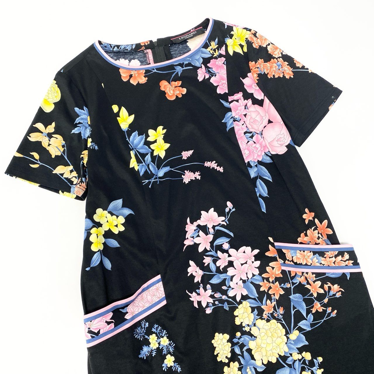 11b6【極美品】LEONARD レオナール 半袖ロングワンピース 美しい花柄プリント  0390613 42サイズ ブラック コットン100％ レディース 女性用u02t