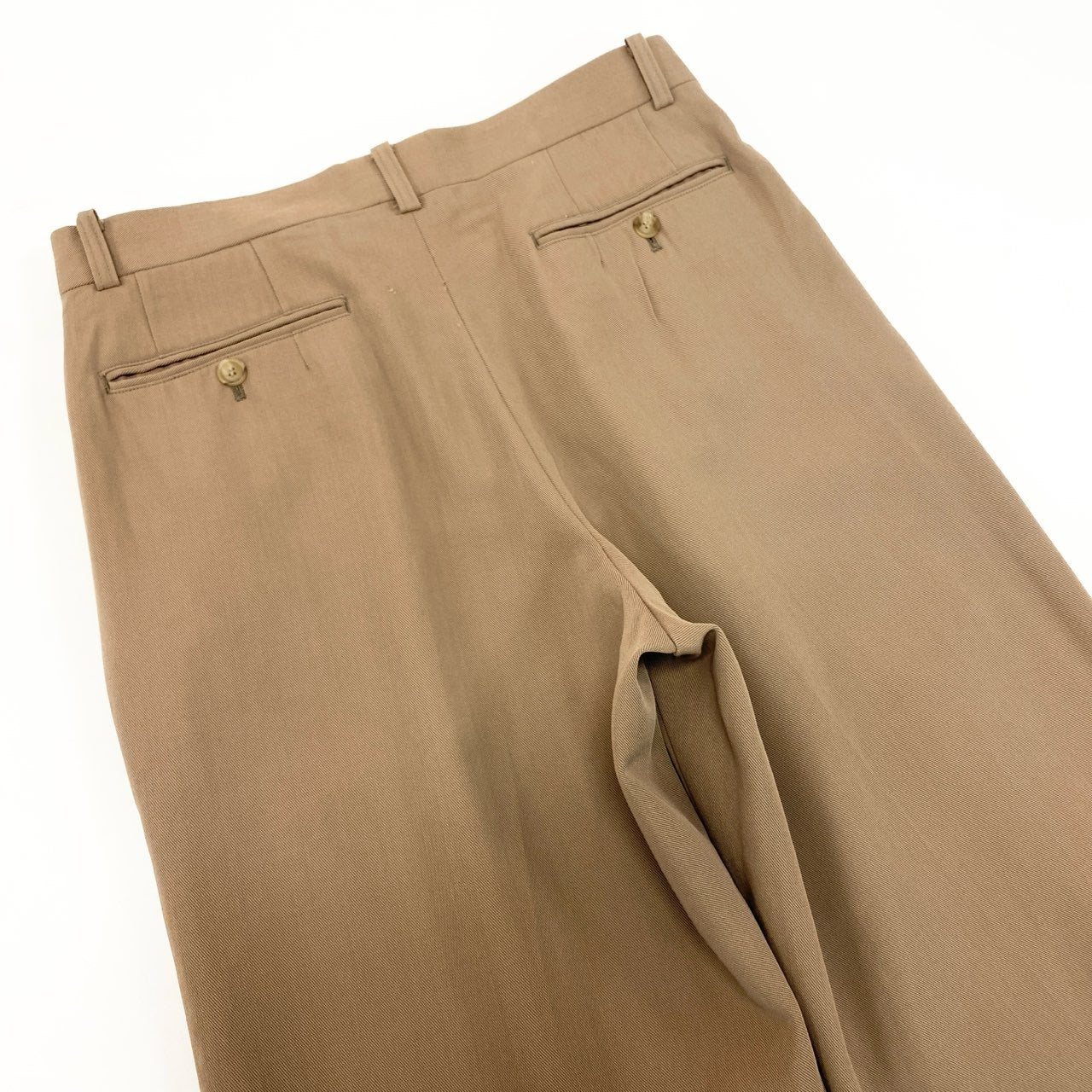 21k14 ISSEY MIYAKE イッセイミヤケ スラックスパンツ ボトムス ウール100％ 日本製 ME13-FF004 Lサイズ ベージュ メンズu02t