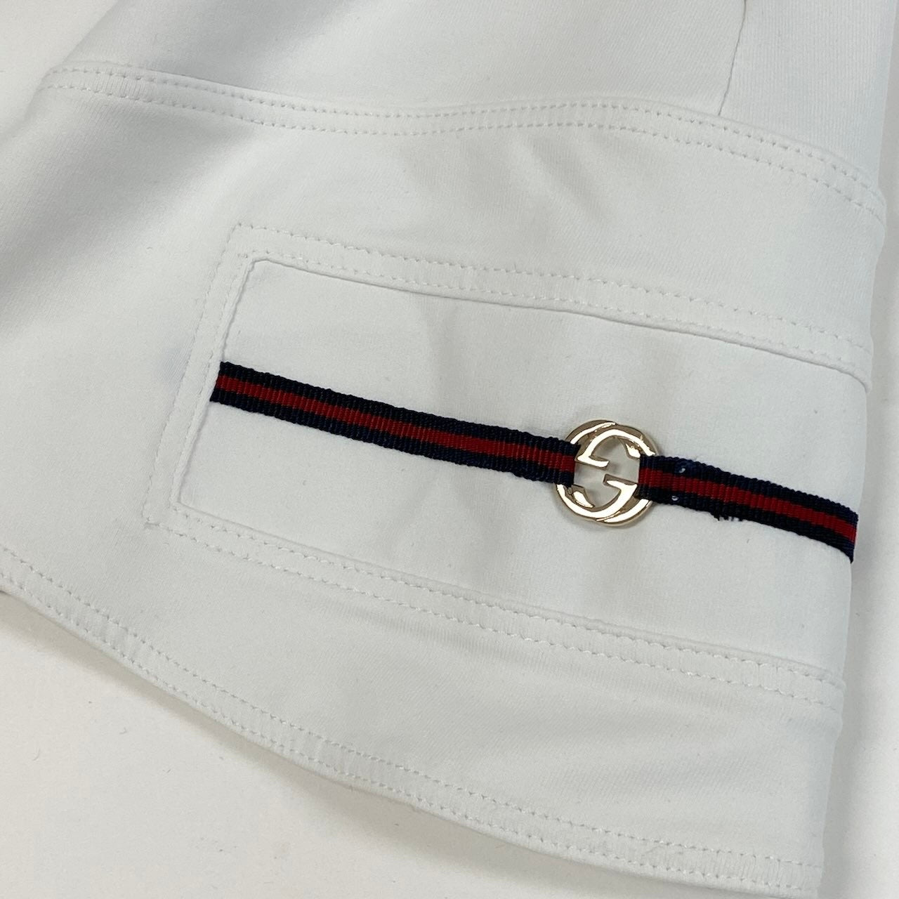Ie11 GUCCI ストレッチVネックカットソー シェリーライン GGロゴ イタリア製 Sサイズ ホワイト レディース 女性用ta1