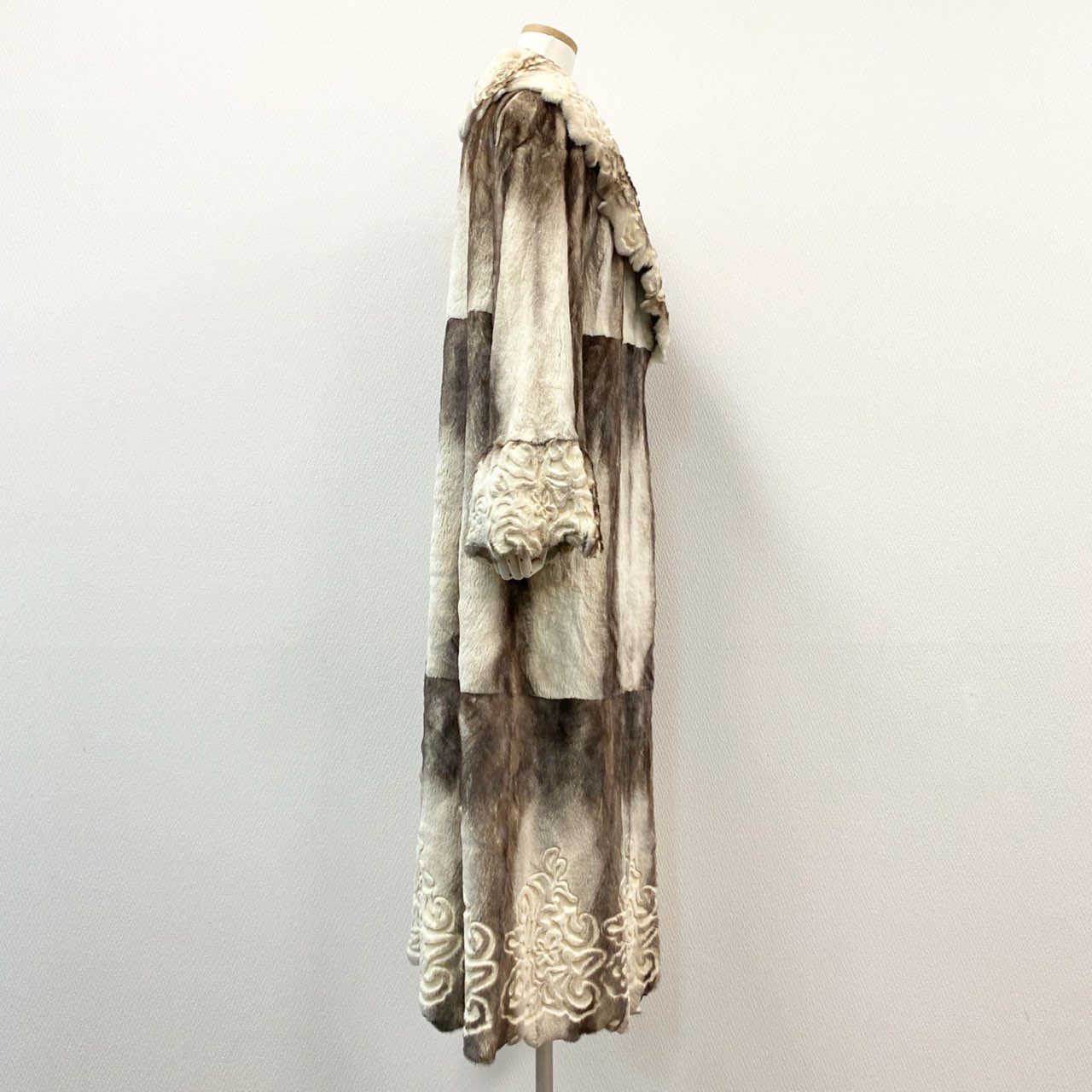48k2《超希少》 Pellicce Moda ペリーチェモーダ クロスミンク カービングデザイン 超ロングコート 135cm 最高級本毛皮 CROSS MINK FURt18r